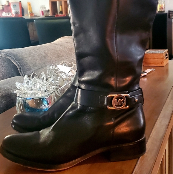 MICHAEL KORS, LEATHER LADIES BOOTS - Picture 2 of 7